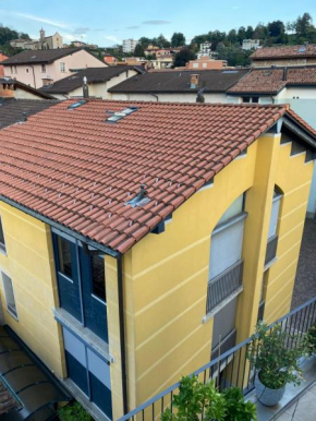 Yellow House Guest House